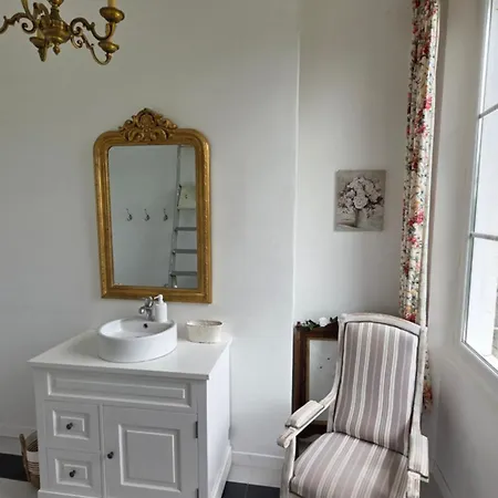 Chateau De Pourpry Damiatte