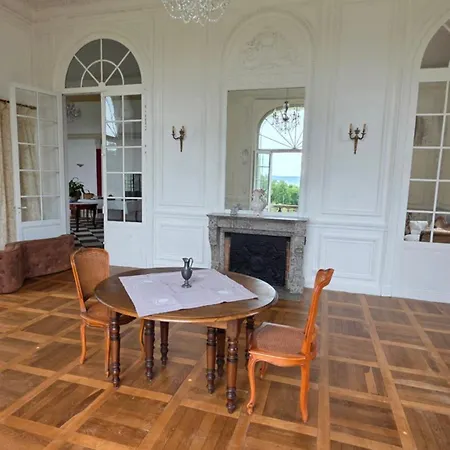 Chateau De Pourpry בית הארחה Damiatte