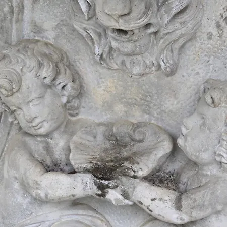 Chateau De Pourpry 3*