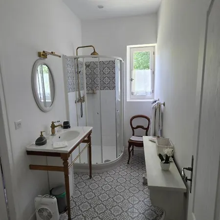 Chateau De Pourpry Guest house