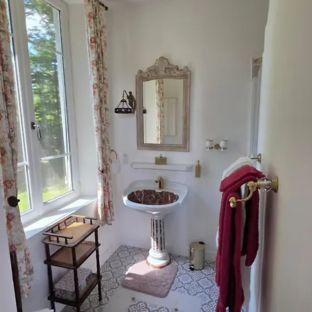 Pensión Chateau De Pourpry Damiatte