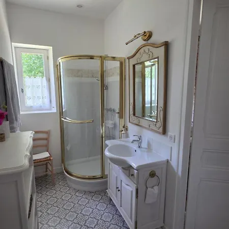 Chateau De Pourpry Guest house Damiatte